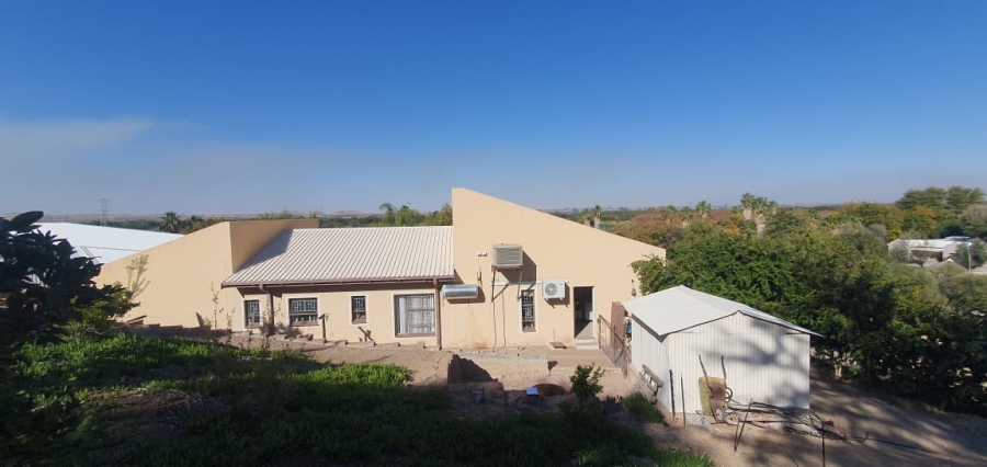 4 Bedroom Property for Sale in Keidebees Northern Cape